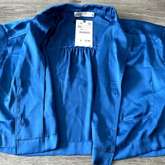*NWT* Zara Royal Blue Crop Button Up Blouse Size XS - Picture 3 of 7